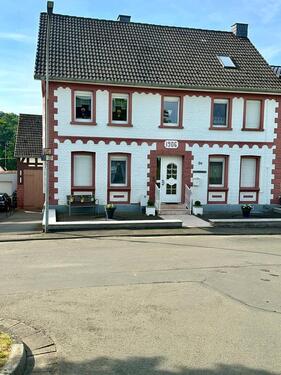 Foto - Gepflegtes EFH mit Scheune und PV