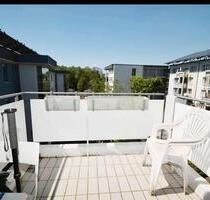 4-Zimmer-Wohnung mit Balkon in Friedrichshafen 4-Zimmer-Wohnung mit Balkon in Friedrichshafen