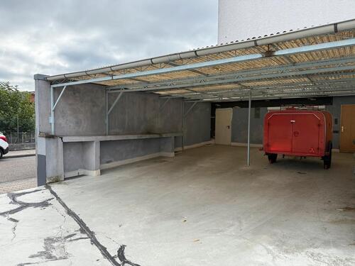 Foto - Stellplatz PKW Motorrad Wohnwagen Boot Anhänger Tiefgarage