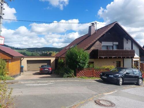 Foto - Biete schönes, verklinkertes Zweifamilienhaus an in Kreuztal.