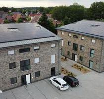 Effizienz Obergeschosswohnung 3 ZKB KfW 40+ geringe NK - Friesoythe