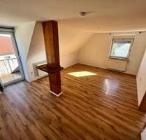 Gepflegte 3-Zimmer-Eigentumswohnung mit Balkon - Altenstadt an der Waldnaab