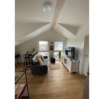 Schöne Dachgeschosswohnung in Friedrichshafen-Berg mit Alpenblick