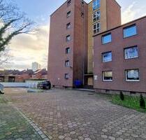 Helle ruhige 4,5 bzw. 2,5 Raumwohnung Balkon Garten - Duisburg Essenberg
