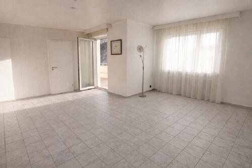 Foto - 3 ZKB Balkon Nähe Tierpark - 740,00&nbsp;EUR Kaltmiete, ca.&nbsp; 77,00&nbsp;m&sup2;