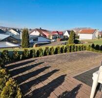 2 ZKB Wohnung mit XXL-Sonnenterrasse - Neuhof