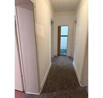 Helle 3 Zimmer Wohnung im EG - 650,00&nbsp;EUR Kaltmiete, ca.&nbsp; 75,00&nbsp;m&sup2; in Idar-Oberstein (PLZ: 55743)