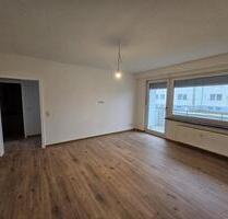 Frisch sanierte Erdgeschosswohnung mit Garage,Balkon und Kaminans - Marsberg