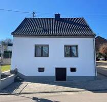 Einfamilienhaus freistehend - 185.000,00&nbsp;EUR Kaufpreis, ca.&nbsp; 100,00&nbsp;m&sup2; in Ayl (PLZ: 54441)