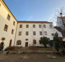 Kleines möbiliertes Apartment (36) in FreibergSachs. zu vermieten