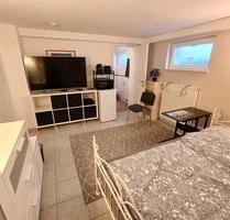 1 Zimmer mit Bad, nur als Zweitwohnung z.B. für Pendler - Mörfelden-Walldorf