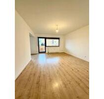 Frisch renovierte 3,5-Zimmer-Wohnung mit Balkon & top-Schnitt - Tamm