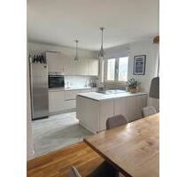 Top 5 Zimmer Wohnung, modern & hell, zentral, incl Stellplatz - Landshut