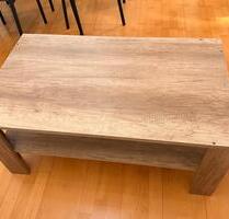 Der mittlere Tisch - 30,00&nbsp;EUR Kaltmiete, ca.&nbsp; 100,00&nbsp;m&sup2; in Reutlingen (PLZ: 72764)