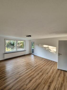 Foto - Helle 3 - Zimmerwohnung mit Terrasse frisch renoviert