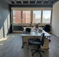 Räumige Schreibtischplätze im lebendigen Gewerbegebiet - All-in-Miete - Nürnberg Gibitzenhof