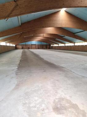 Foto - Hallenstellplatz, Stellplatz, Ganzjahresstellplatz, Halle