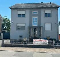 Modernes Einfamilienhaus in Bischofsheim mit Wintergarten