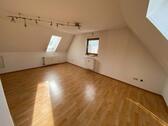 Foto - Helle 2-Zimmer-Dachgeschosswohnung im Zentrum von Mainburg