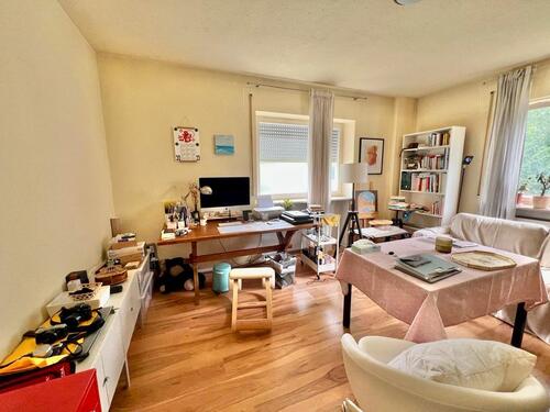 Foto - Ein großes Zimmer (25–30 m²) in freundlicher 3er-WG frei!