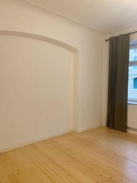 Foto - 2 freie Zimmer in Berufstätigen WG - Wohnung am Hölderlinplatz