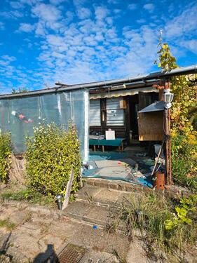 Foto - Kleingarten mit Laube, Wasser- und Abwasseranschluss