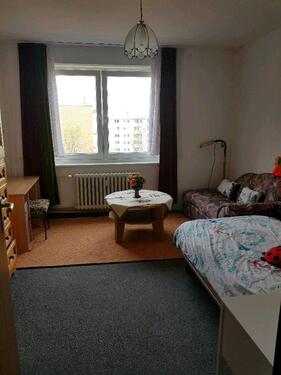 Foto - WG Zimmer frei , Anmeldung ,Mietvertrag nicht möglich leider
