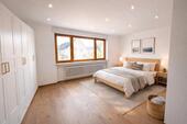 Foto - Exklusiv kernsanierte 3-Zimmer-Wohnung mit großzügiger Terrasse