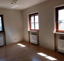 Wohnung 1.OG 45 qm + ausbaufähigen Dachboden - Regensburg Gallingkofen