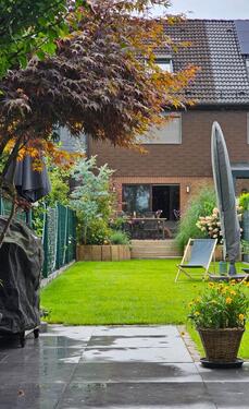 Foto - Modernisiertes Reihenmittelhaus mit sonnigem Garten