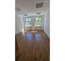 Helles Büro mit Concierge in historischem Gebäude am Th.-Heuss-Platz - Berlin Charlottenburg-Wilmersdorf