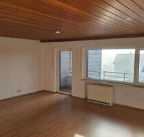 Helle 3,5-Zimmer-Wohnung mit Balkon - Steinheim am Albuch