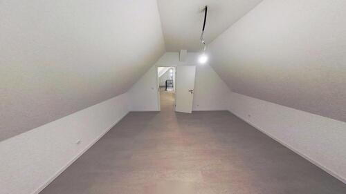 Foto - 3-Zi.-Maisonette mit neuer EBK - 1.400,00&nbsp;EUR Kaltmiete, ca.&nbsp; 100,00&nbsp;m&sup2;