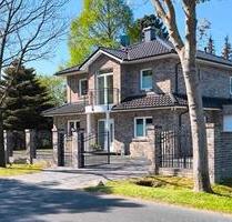 Exklusive Toskana-Stadtvilla in Leer mit traumhaftem Garten - Leer (Ostfriesland)