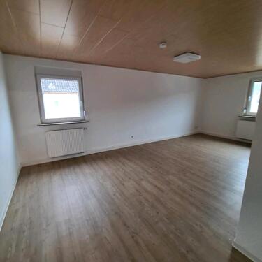 Foto - 5 Zimmer Wohnung in Grünsfeld - 930,00&nbsp;EUR Kaltmiete, ca.&nbsp; 102,00&nbsp;m&sup2;