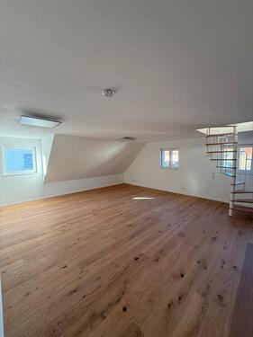 Foto - Hochwertige 2-Zimmer-Maisonette-Wohnung in kernsaniertem MFH