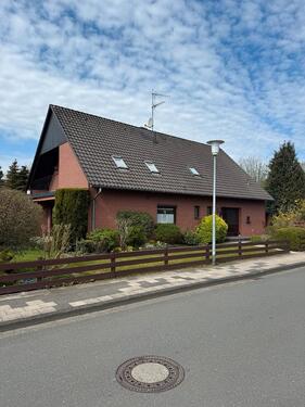 Foto - Gepflegtes Einfamilienhaus mit Einliegerwohnung Haus Huntlosen