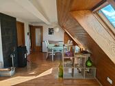 Foto - 2 Zimmer + Küche + Bad - Dachgeschoss Wohnung - vollmöbeliert