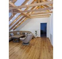 Topwohnung, 1. OG, Kaminofen, Parkett, Balkon, 2 Badezimmer - Gladbeck Alt-Rentfort