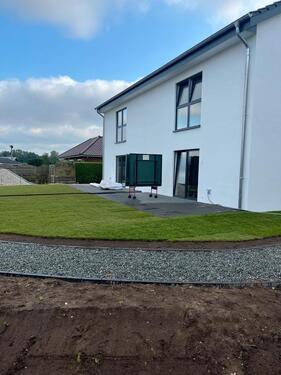 Foto - Doppelhaushälfte in Kleinkummerfeld bei Neumünster