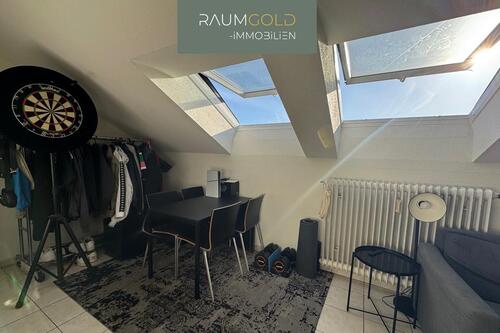 Foto - Kompakte 1-Zimmer-Dachgeschosswohnung mit Einbauküche – gepflegt & gemütlich