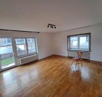 Gemütliche 4 Zimmer-Wohnung Küche und Bad - Obernzenn