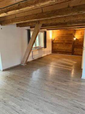 Foto - 3-Zi.-Wohnung im Grünen mit Garten & Balkon