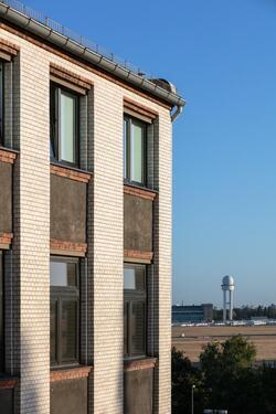 Foto - Einzelbüros 21 m² mit Loft-Charakter am Tempelhofer Feld