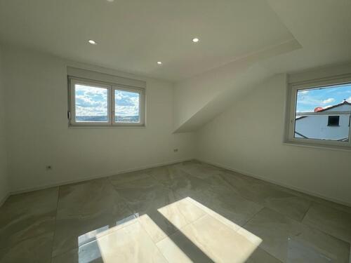 Foto - 3 Zimmer Dachgeschoßwohnung zur Miete in Tauberbischofsheim