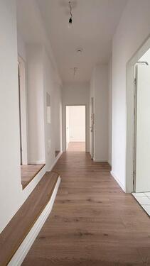 Foto - Bezugsfertig & provisionsfrei! Helle 3-Zimmer Dachgeschosswohnung