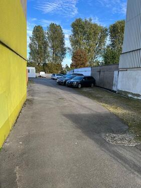 Foto - Autohandel mit Büro, KFZ-Handel, Grundstück,Autoplatz,Stellplatz