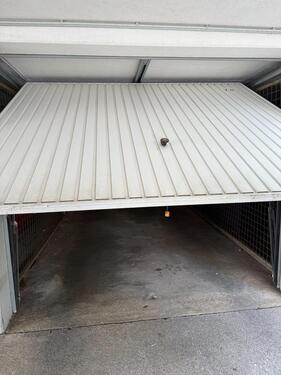 Foto - Garagenparkplatz in Bad Homburg (unmittelbare Bahnhofsnähe)