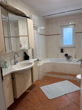 Foto - 7 Zimmer Einfamilienhaus zur Miete in Neustadt (Hessen)