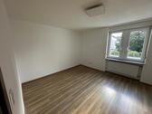 Foto - 3 Zimmer Wohnung - 1.300,00&nbsp;EUR Kaltmiete, ca.&nbsp; 85,00&nbsp;m&sup2;